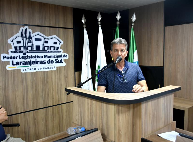 Secretário de Fazenda participa de sessão e esclarece projetos tributários em tramitação